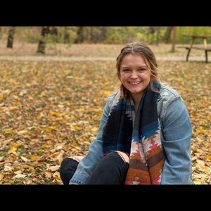 Meet your Posher, Han ah